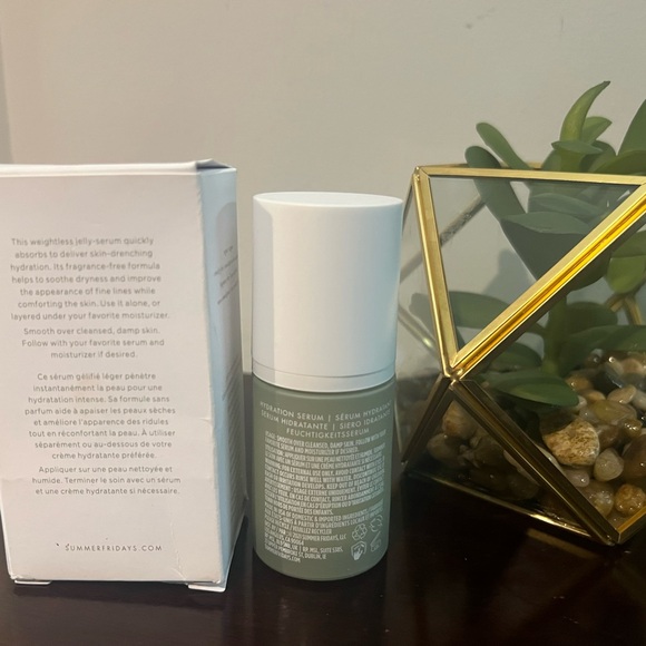 Summer Fridays
Dream Oasis Deep Hydration Serum - Picture 2 of 3